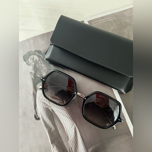 Isabel Marant square Black Sunglasses - Picture 1 of 3